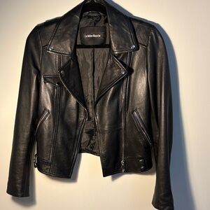 La Reine Blanche Women's Classic Black Leather Jacket